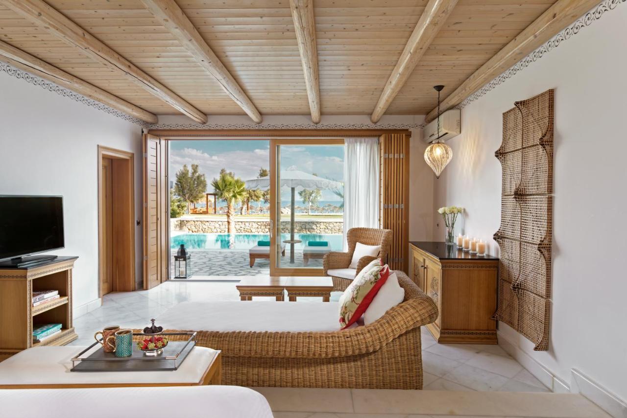 Villa con Vista Mare e Piscina Privata